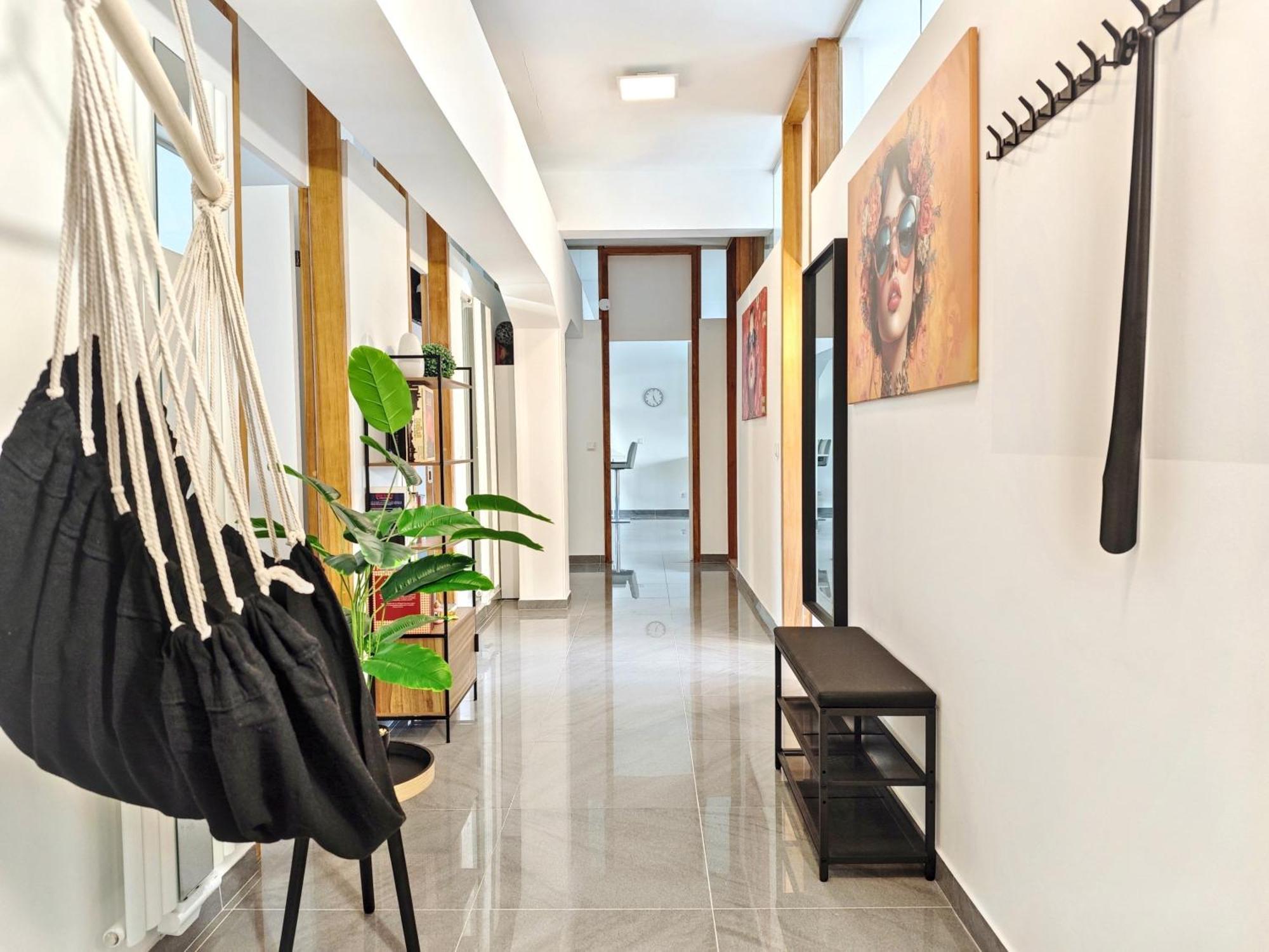 Apartment Loft Fuer Bis Zu 12, Whirlpool, Infrarotsauna, Arcade-spiele, Tischfussball, Wii
